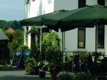 Hotel- Landgasthof Baumhof-Tenne Марктхайденфелд Екстериор снимка